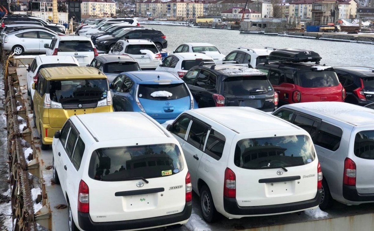  Почти 4 тысячи автомобилей оформили сахалинские таможенники в Корсакове в 2022 году