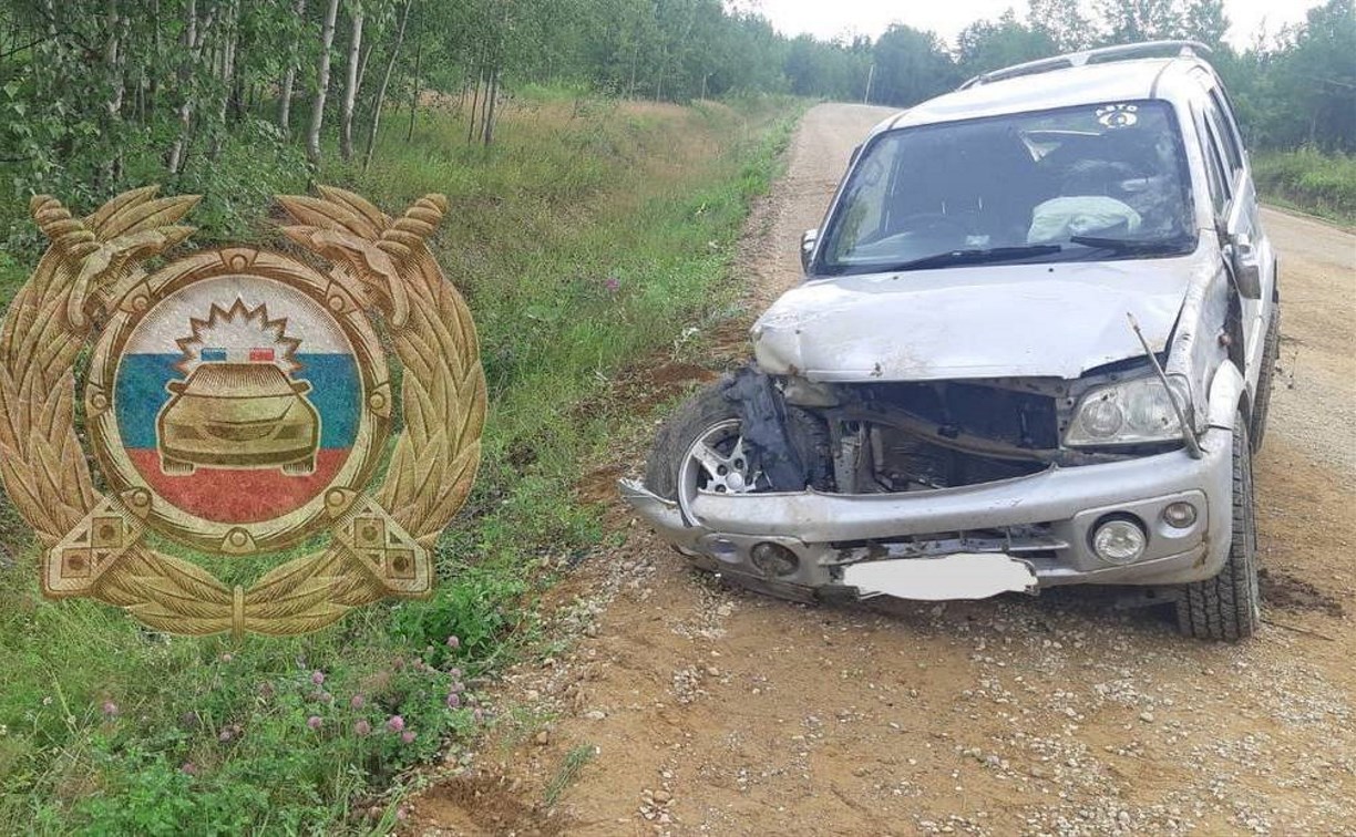 Водитель пострадал, вылетев в кювет на автомобиле в Тымовском районе