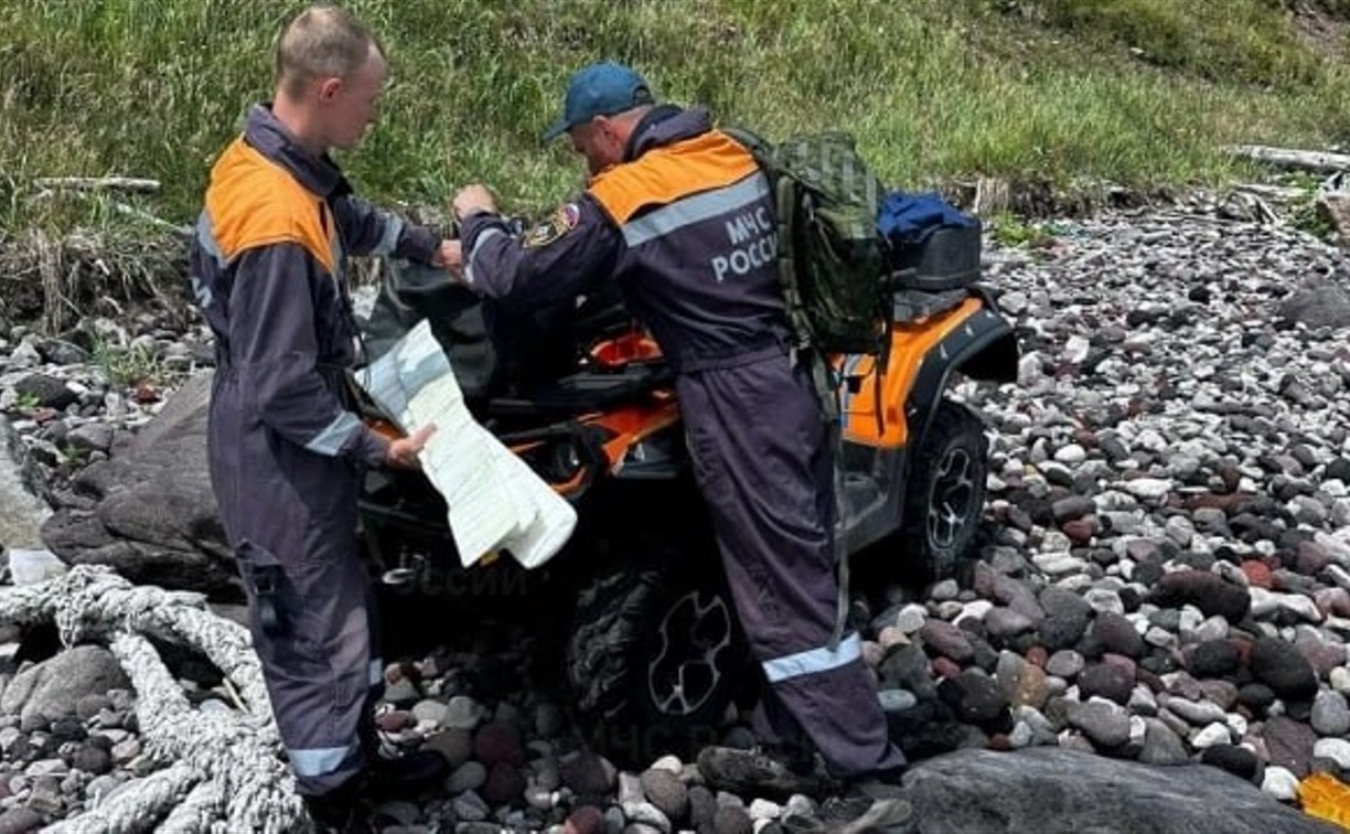 Туристка повредила ногу на Курилах, к ней на помощь едут спасатели на квадроциклах 