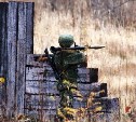 Военнослужащие и добровольцы на Сахалине учатся сбивать "противника" с толку