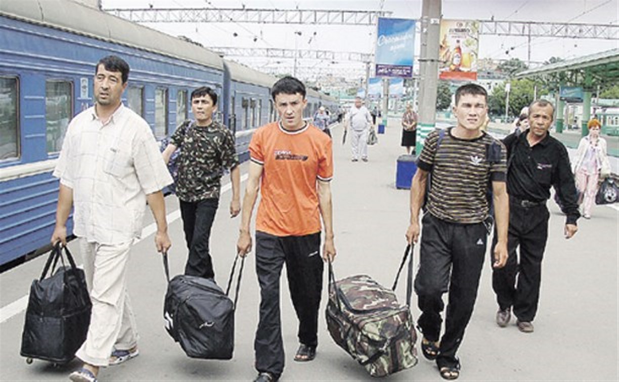 На 800 мигрантов меньше стало в Сахалинской области за 11 месяцев 