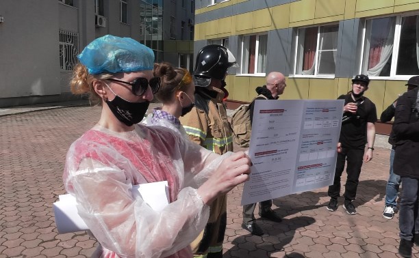 Московский театр кукол приехал с гастролями на Сахалин Московский театр кукол приехал с гастролями на Сахалин