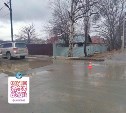 В Троицком водитель Toyota Mark II задним ходом сбил пешехода и умчался 