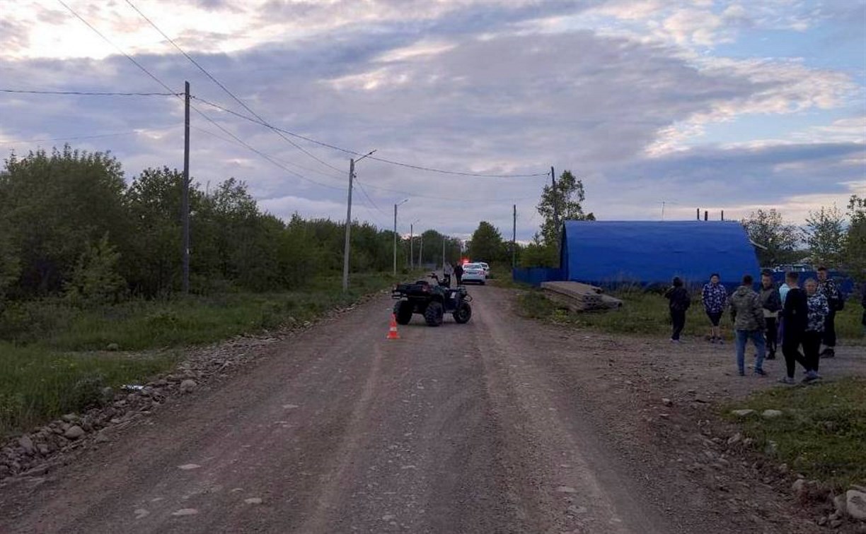 Пьяный сахалинец без прав на мотоцикле врезался в квадроцикл