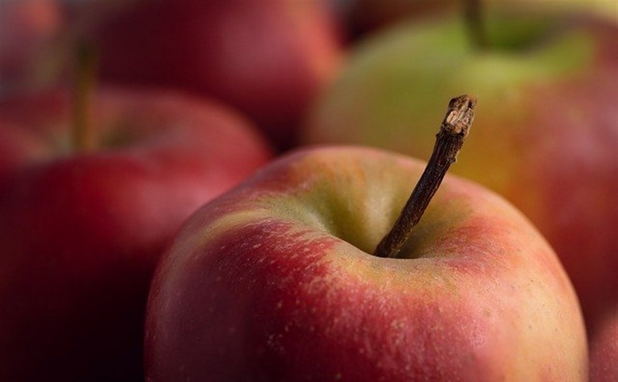 Яблоки обойдутся сахалинцам дороже