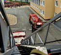 "Люди из окон звали на помощь": пожарные съезжались к школе в Долинске