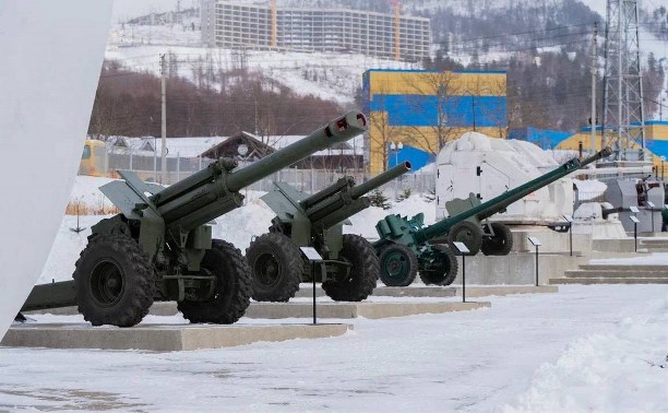 В Южно-Сахалинске торжественно открыли Аллею военной техники под открытым небом