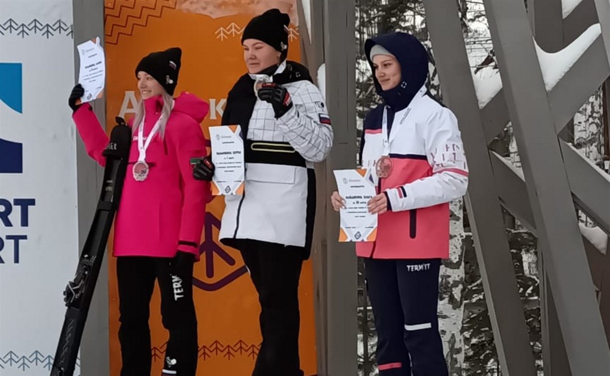 Сахалинка София Надыршина завоевала две медали Кубка России по сноуборду