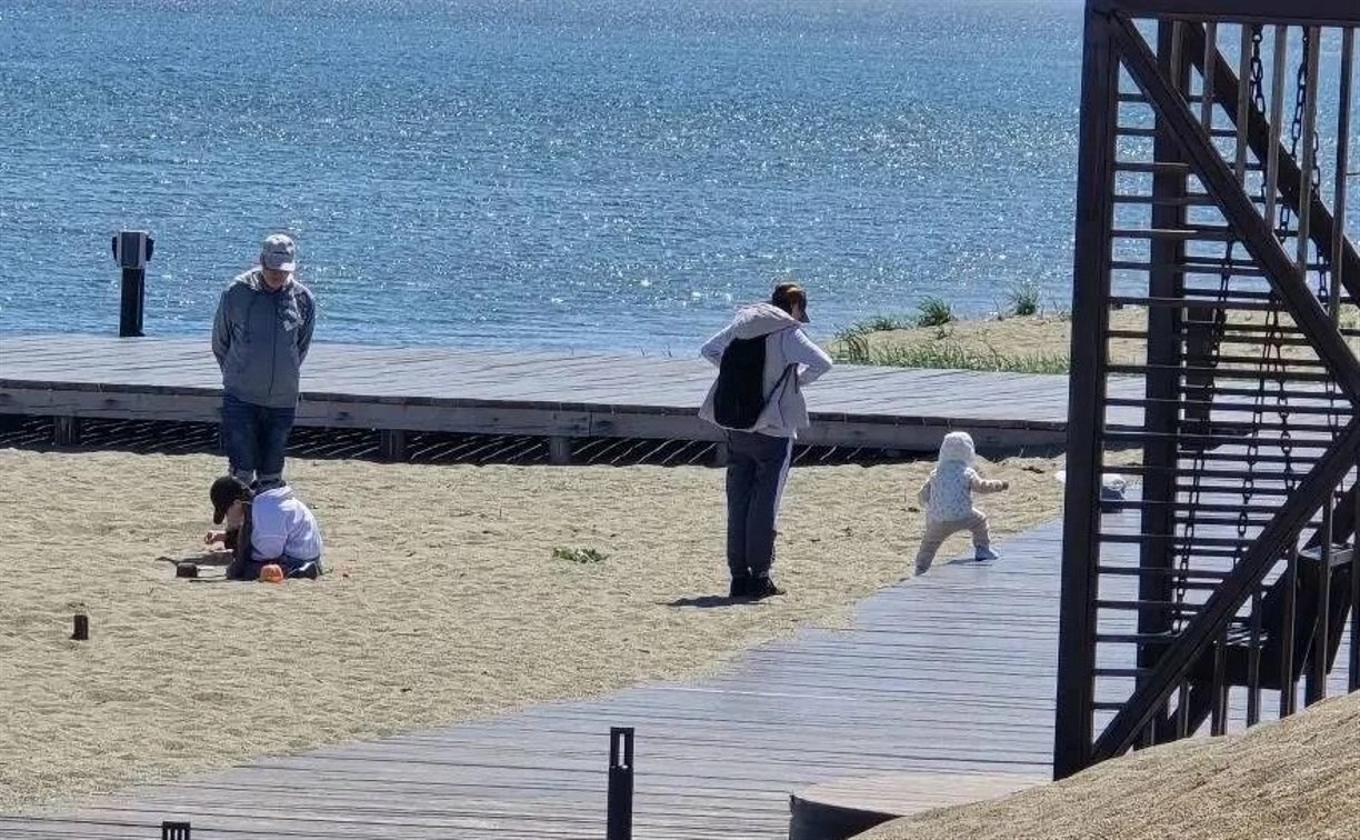 Пляж "Охота" в Охотском готовят к лету 