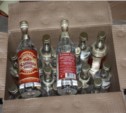 Полицейские Сахалина нашли склад с нелегальным алкоголем (ВИДЕО)