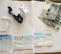 Больше 50 тайников-закладок для продажи наркотиков нашла полиция в Южно-Сахалинске