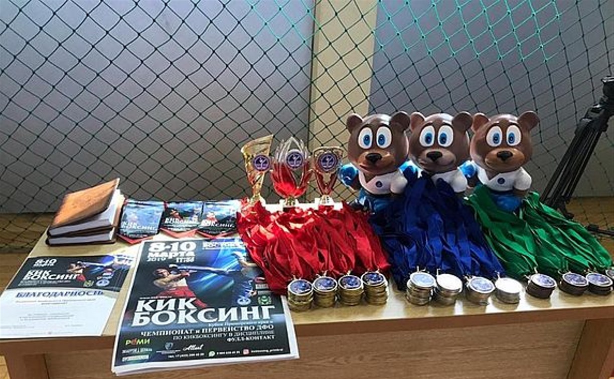 Сахалинские кикбоксеры завоевали четыре «бронзы» первенства ДФО