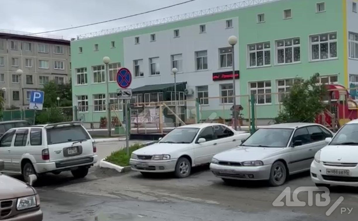 "Это просто издевательство": детсад в Южно-Сахалинске терроризирует жильцов дома громкой музыкой