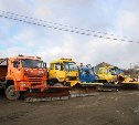 Больше 100 спецмашин будут расчищать зимой от снега Корсаковский район