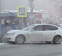 Toyota Aristo врезалась в столб в центре Южно-Сахалинска