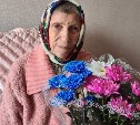 Долгожительницу в Поронайске с 95-летием поздравил мэр