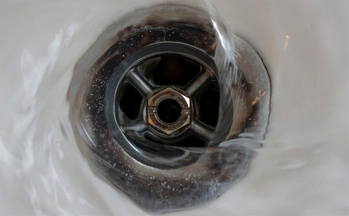 Без воды проведут часть понедельника жители Южно-Сахалинска и Ново-Александровска