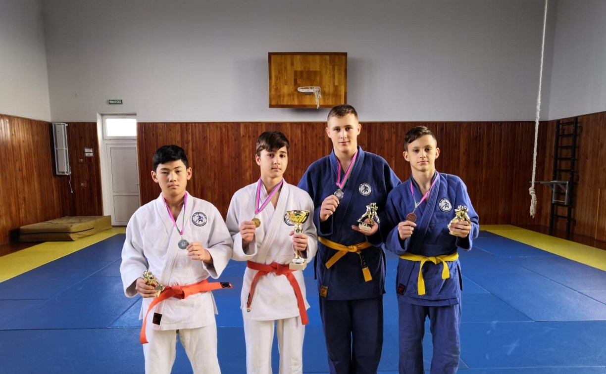 Сахалинские дзюдоисты взяли 4 медали на состязаниях в Краснодарском крае