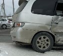 Очевидцев столкновения Mercedes-Benz и Toyota Gaia ищут в Южно-Сахалинске