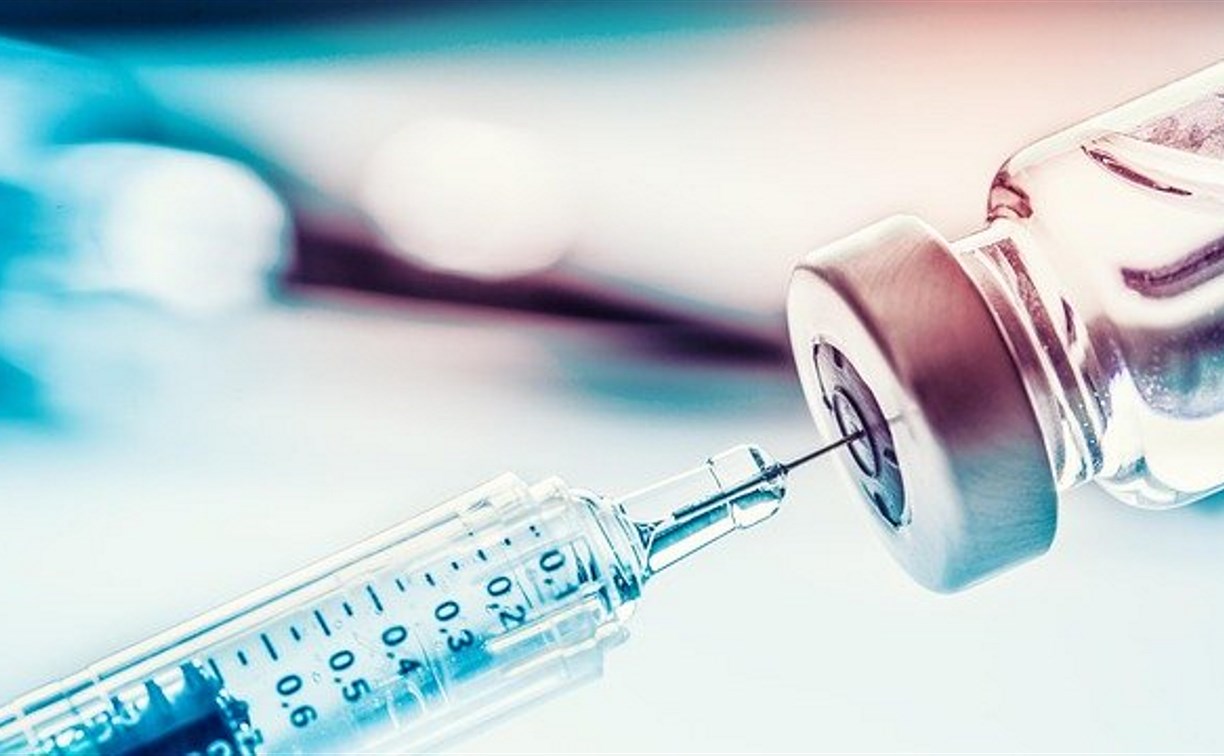 Россиян хотят начать массово вакцинировать от COVID-19 в октябре
