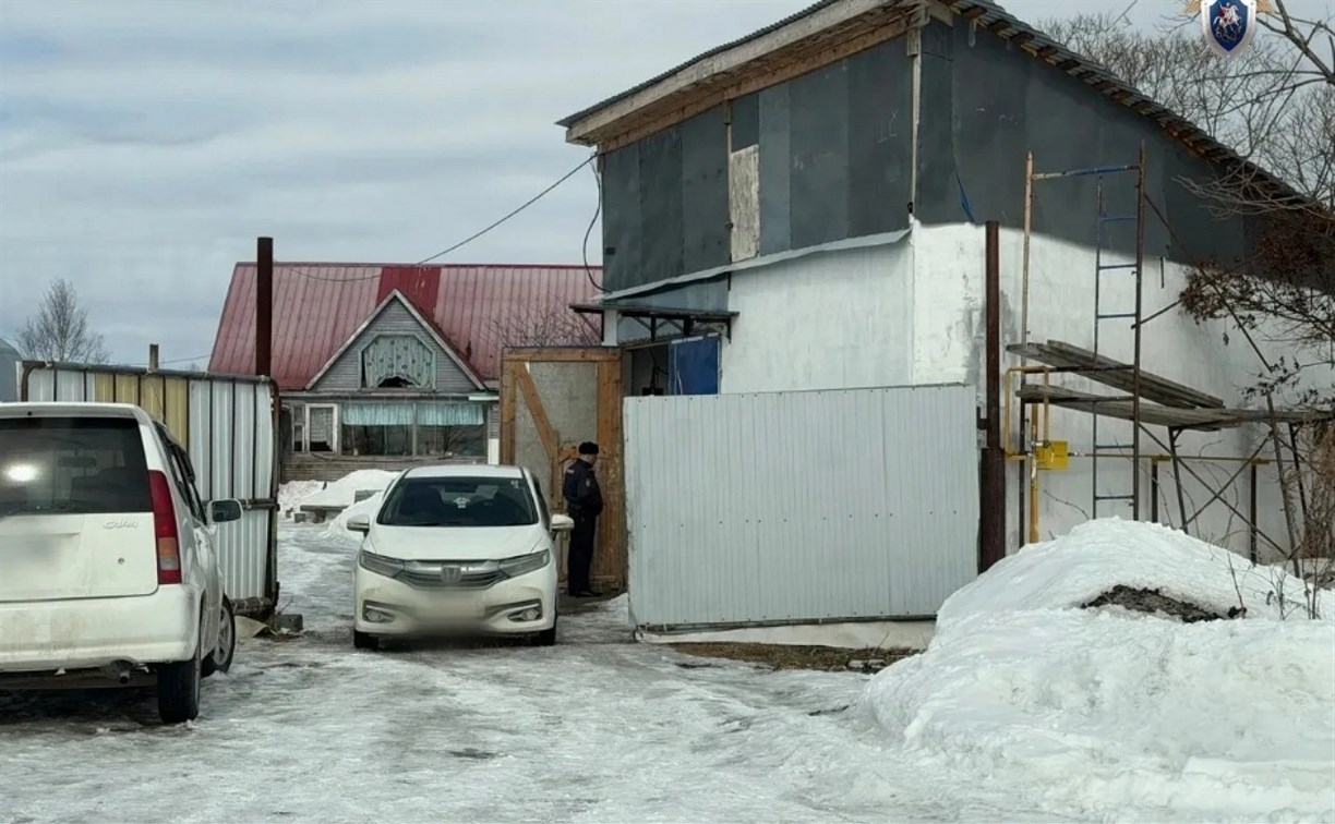 Тело 38-летнего мужчины обнаружили в гараже в Южно-Сахалинске 