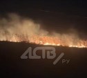 Пожар на площади 1 га разгорелся на Сахалине - огненная полоса растянулась вдоль дороги