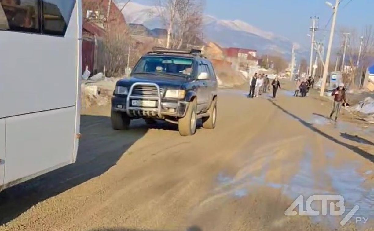 "Мы кричим о помощи": южносахалинцы вновь переживают грязевой апокалипсис во Владимировке