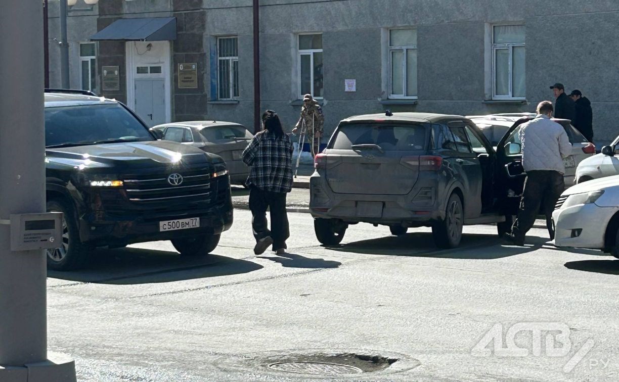 "Это явная автоподстава": южносахалинец стал свидетелем странного ДТП
