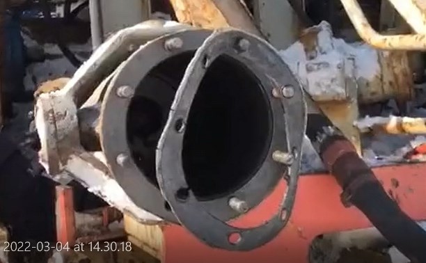 "Аж шапку сдуло": у поезда-снегоочистителя вылетел шток, РЖД на Сахалине проводит проверку
