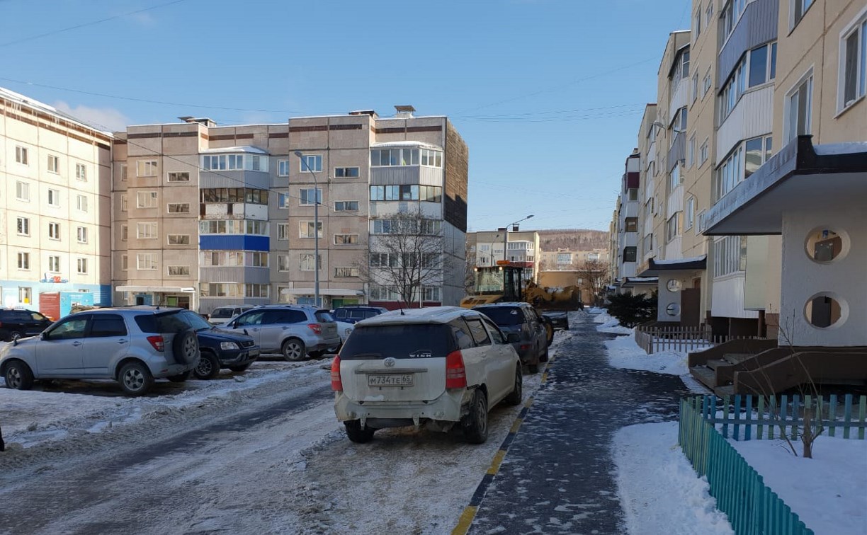 Очевидцев столкновения на улице Есенина разыскивают в Южно-Сахалинске