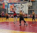 Сахалинские баскетболисты разыграли трофей турнира памяти Анатолия Мухлисова
