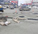 Холмчане возмущены ремонтом площади асфальтом "из пакетиков"