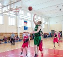 В Южно-Сахалинске завершился чемпионат по баскетболу среди мужских команд