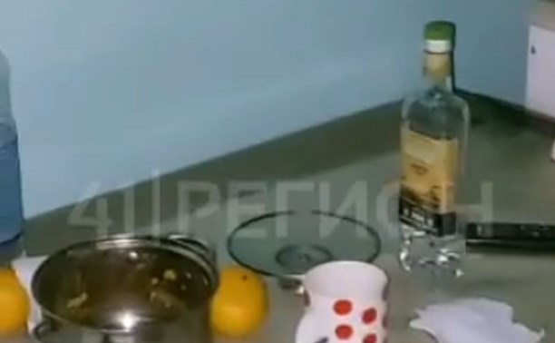Пожарные напились на дежурстве на Камчатке