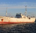 Добывшее 60 тонн краба у берегов Сахалина иностранное судно конфисковали 