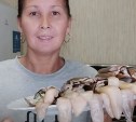 "Не фукать!": сахалинцы после циклона объедаются морскими червями и черенками