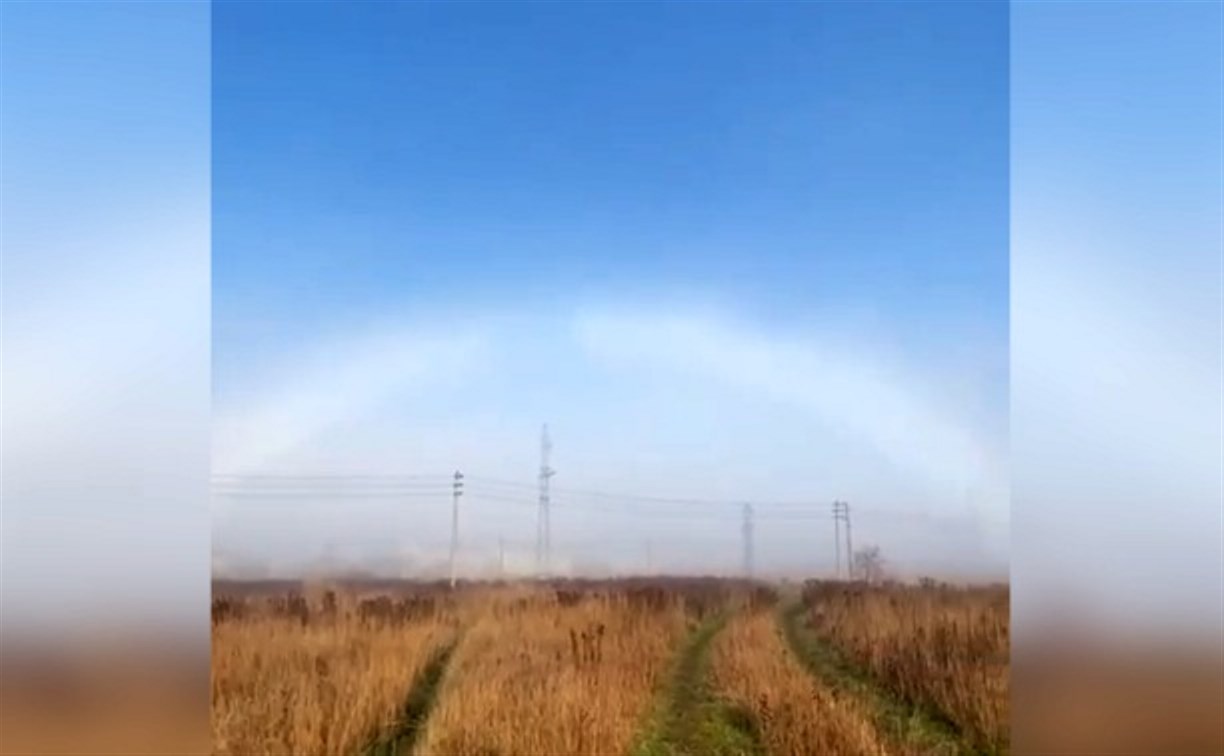 На Сахалине сняли редкое атмосферное явление