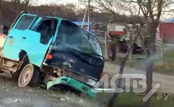 "Живот болит": водитель грузовика после столкновения у Тараная уехал с места ДТП