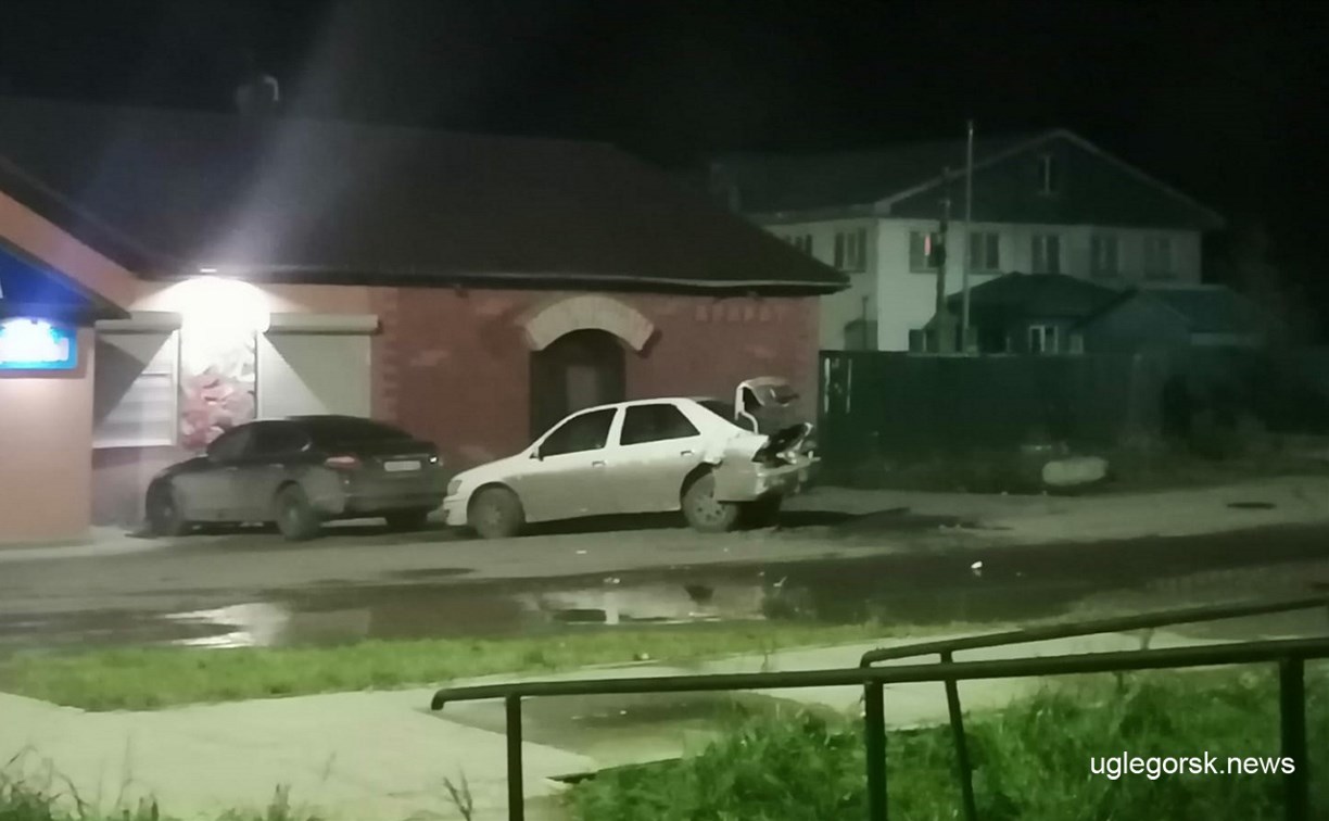 Несколько машин столкнулись по вине пьяного водителя без прав в Углегорске