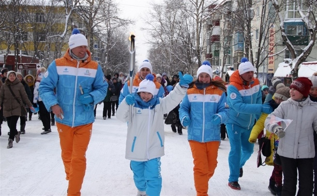 Огонь зимних «Детей Азии» пронесли по улицам Корсакова