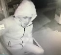 Подозреваемого в краже из магазина ищут в Южно-Сахалинске