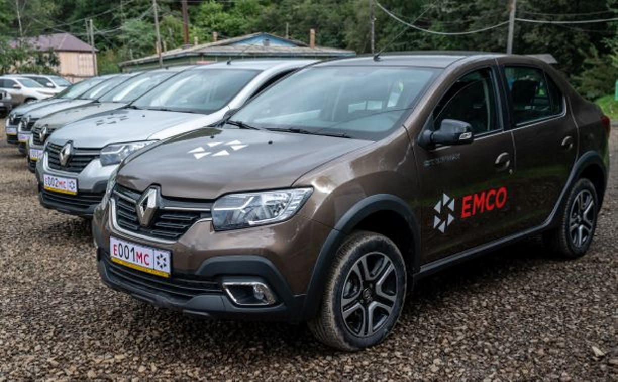 Лучшие горняки Восточной горнорудной компании получили автомобили Renault в День шахтёра
