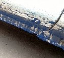 Неизвестные вылили краску на асфальт - над дорогой в Долинском районе разносится брань автомобилистов 
