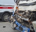 Авария с тремя грузовиками произошла на проспекте Мира Южно-Сахалинске