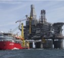 Запущена крупнейшая в РФ нефтегазодобывающая платформа "Беркут"