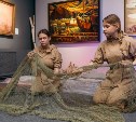 Искусство в "Сетях": в сахалинском художественном музее оживает море