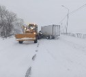 "Маралы ...ые!": водитель грейдера на Сахалине обложил матом автомобилистов, которые лезут под нож