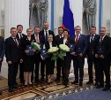Мэр Южно-Сахалинска Сергей Надсадин получил государственную награду 