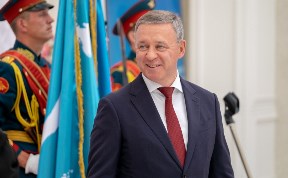 Переизбранный мэр Южно-Сахалинска вступил в должность