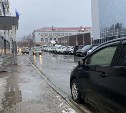 "Дорожный патруль" наводит порядок с парковкой на 17 улицах Южно-Сахалинска
